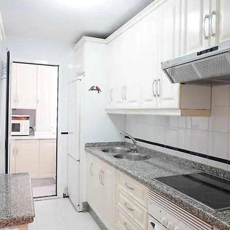 Amplio Ideal Familias Con Piscina Y Padel