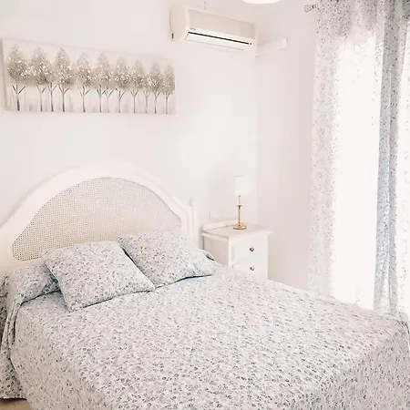 Amplio Ideal Familias Con Piscina Y Padel Daire Fuengirola